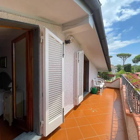 Pousada Celestina, Dei Marmi, Italy *